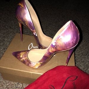 NIB Christian Louboutin So Kate’s 41 ****SOLD 😘